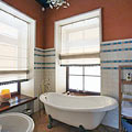 Римские шторы для ванной комнаты
